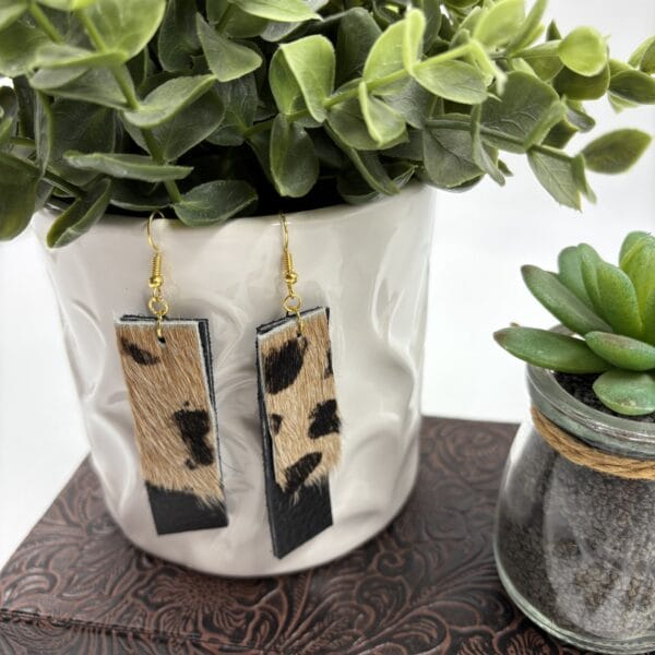 Boucles d'oreilles léopard en fourrure recyclée