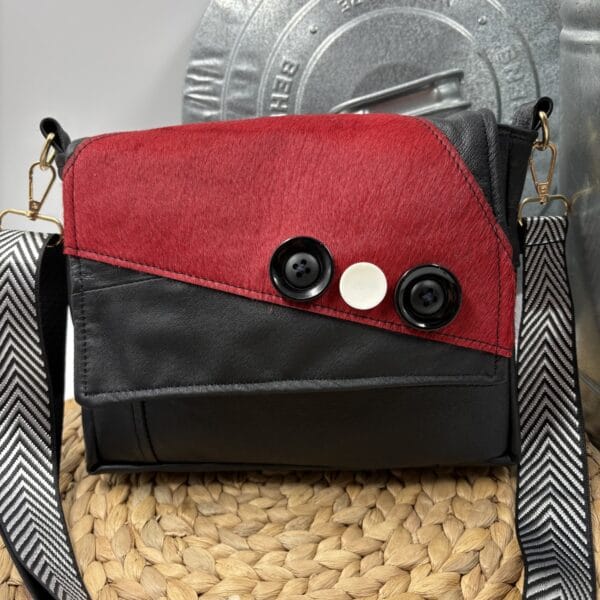 Sac bandoulière peau de vache rouge