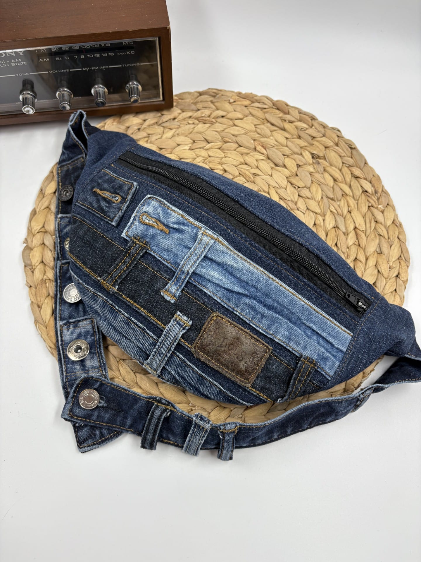 Sac banane en denim à porter à la taille