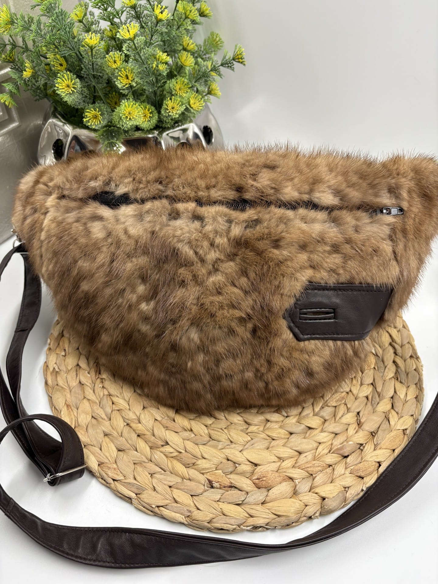 Sac banane de fourrure recyclée en vison caramel