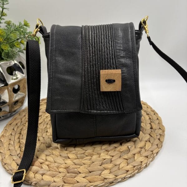 Sac à bandouilère de cuir noir