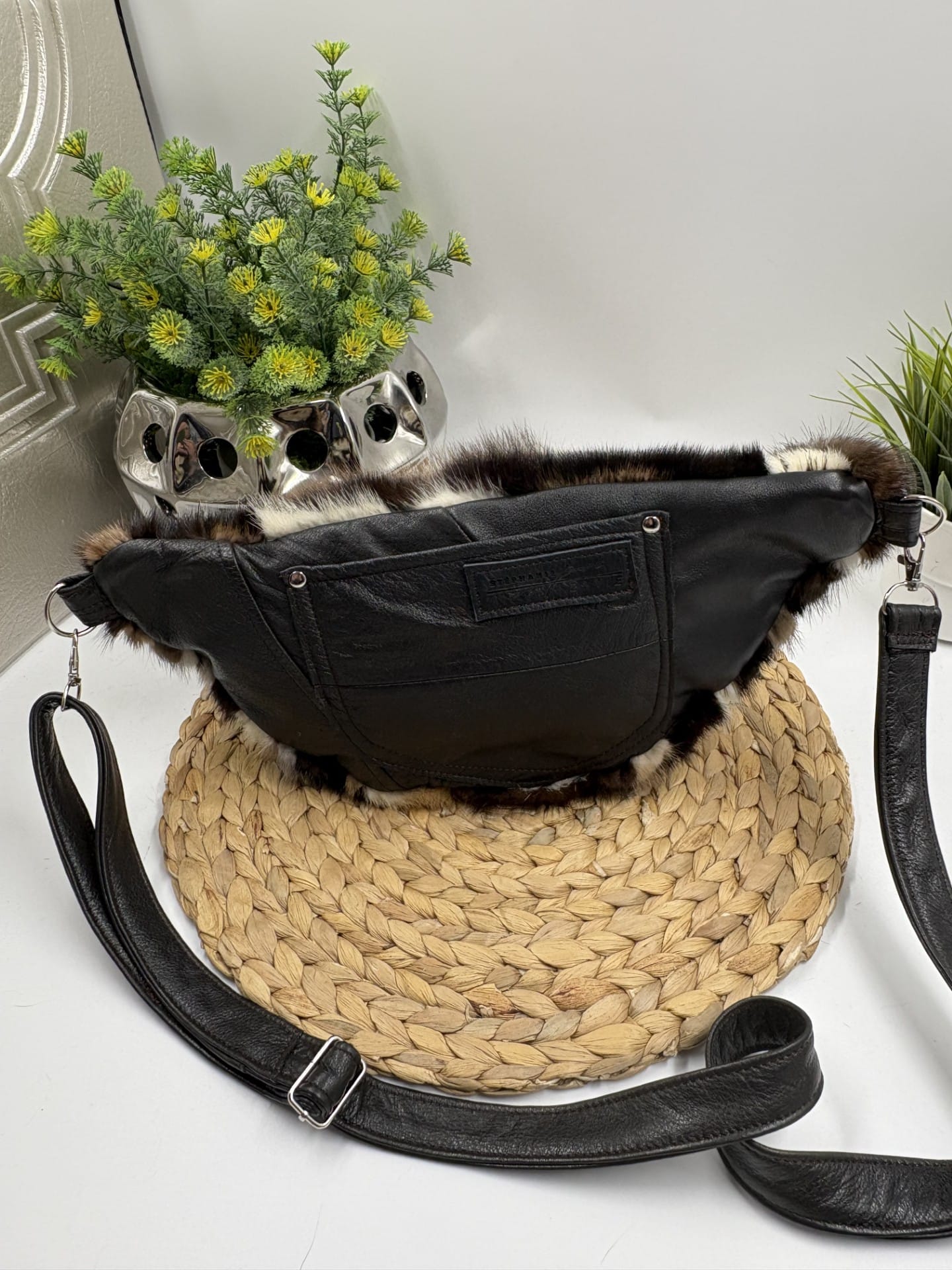 Sac banane de fourrure recyclée de vison couleur multi format moyen – Image 2