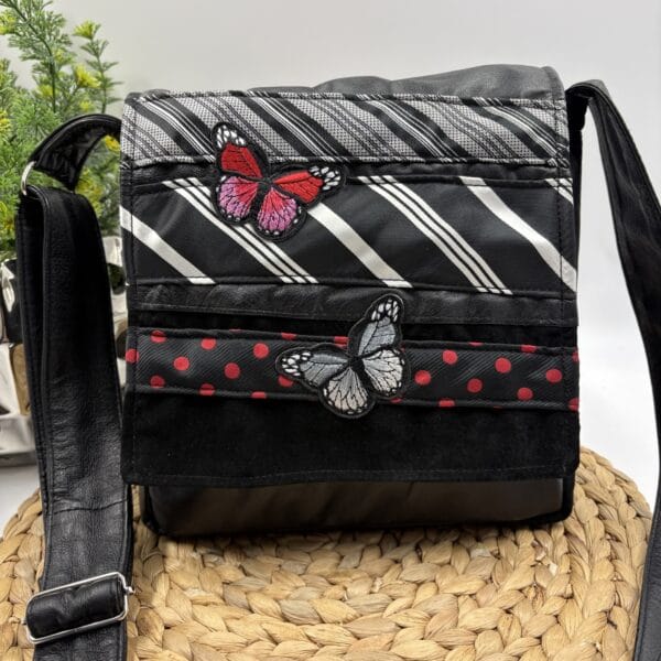 Sac à main à bandoulière papillons rouge