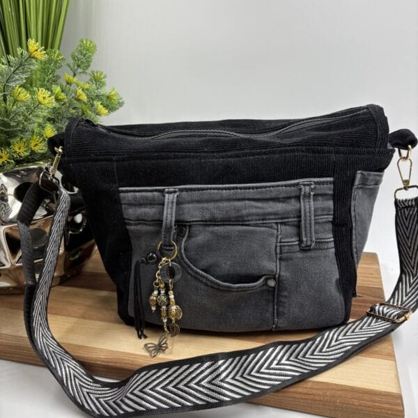 Sac à bandoulière en jeans et velours côtelé noir