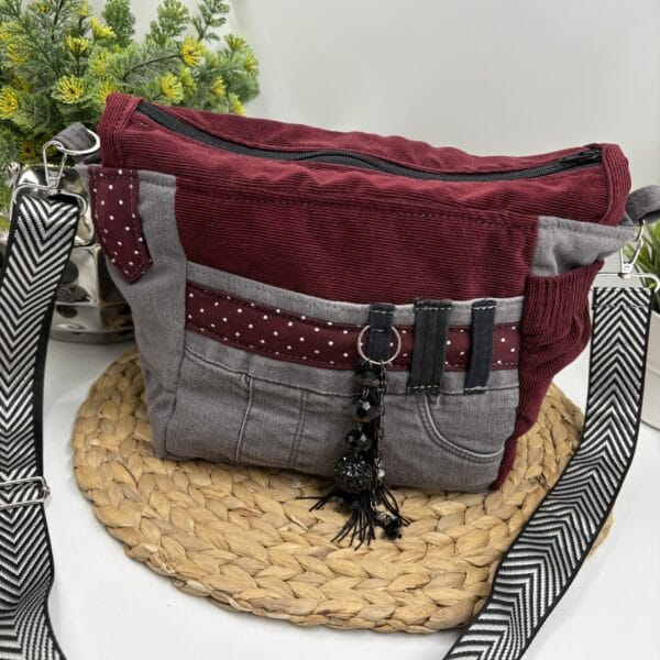 Sac à bandoulière en jeans et velours côtelé bordeaux